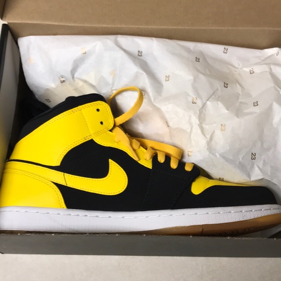 Air Jordan Retro 1 ONE LOVE - Picture 5 of 6